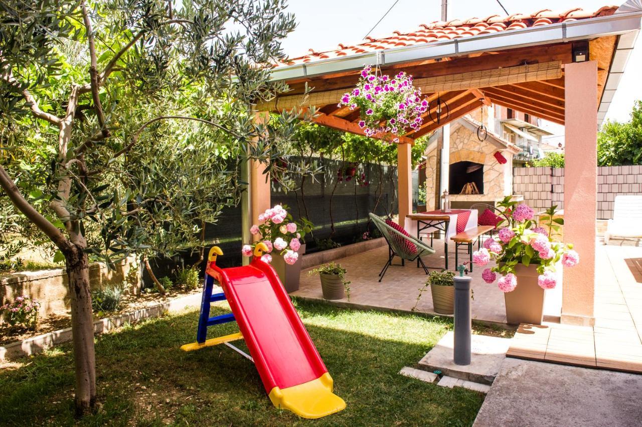 Apartman Sunny Vacay Kastela Exterior photo