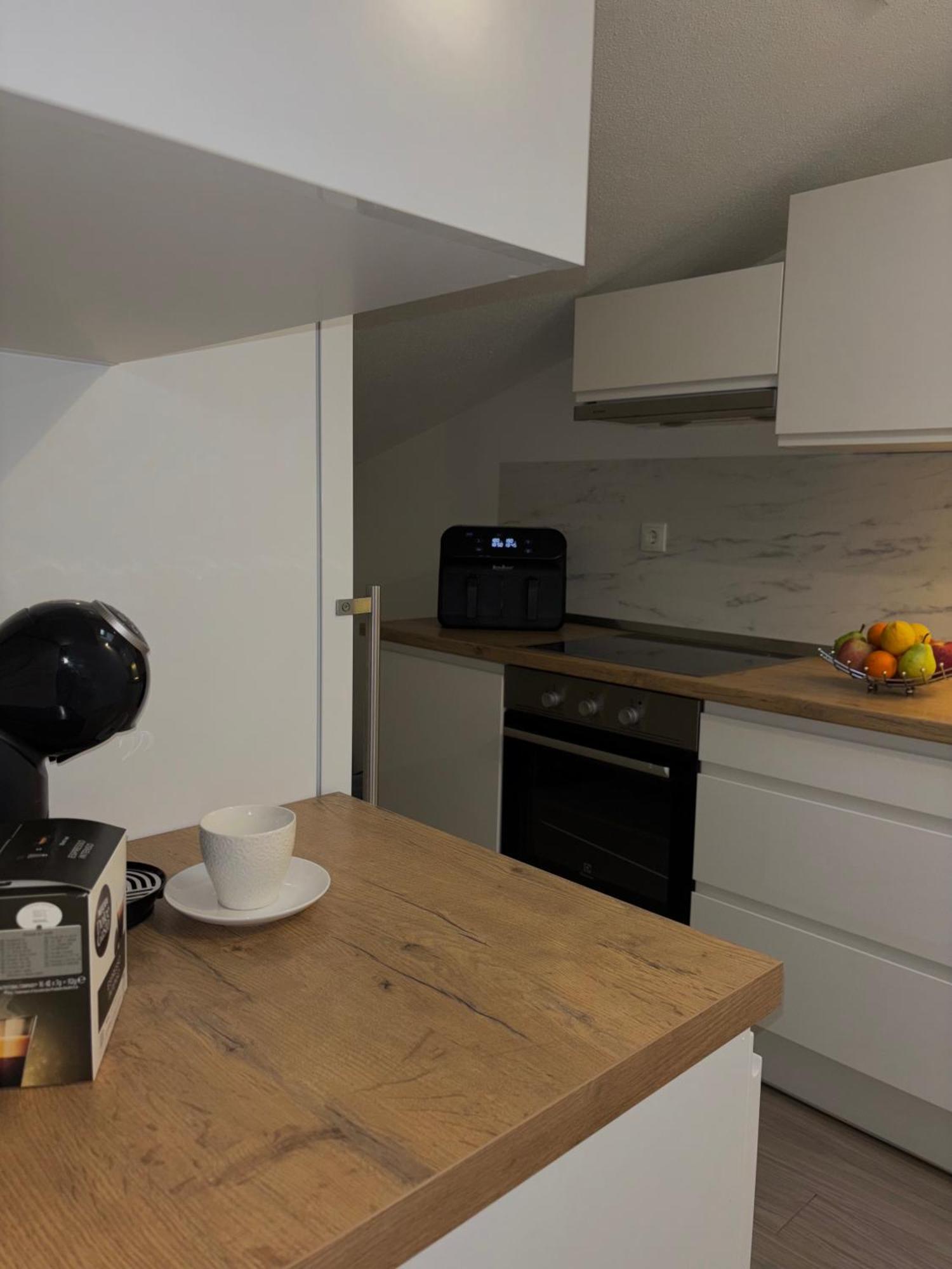 Apartman Sunny Vacay Kastela Exterior photo